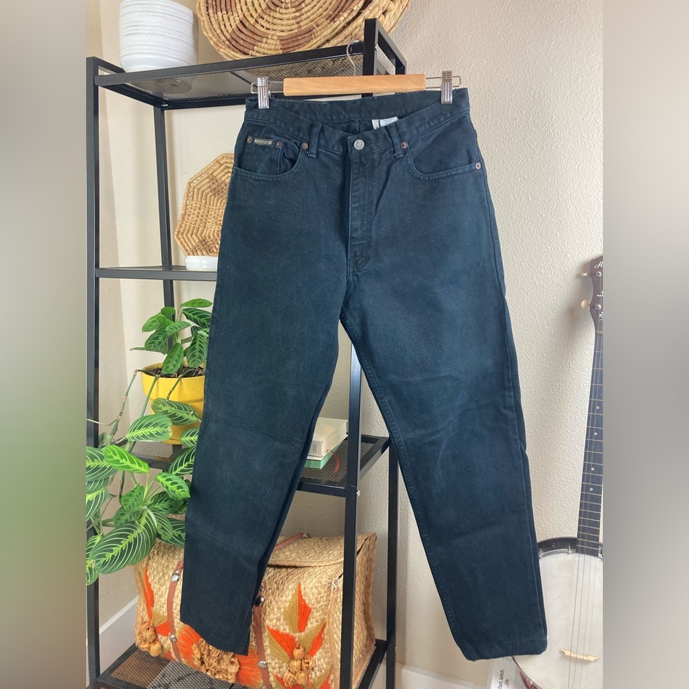 CALVIN KLEIN Vintage high waisted black denim. Size 30